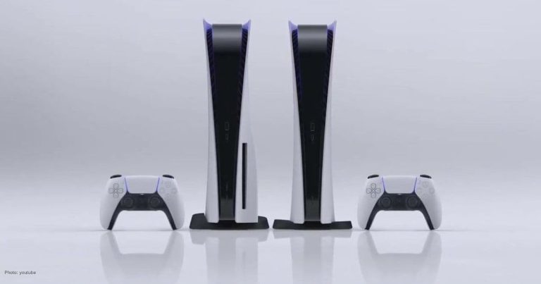 Sony PlayStation 5 - Disc and digital versions